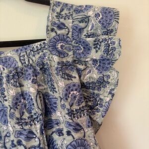 NWT Ophelia & Indigo Floral top flutter sleeves costal preppy